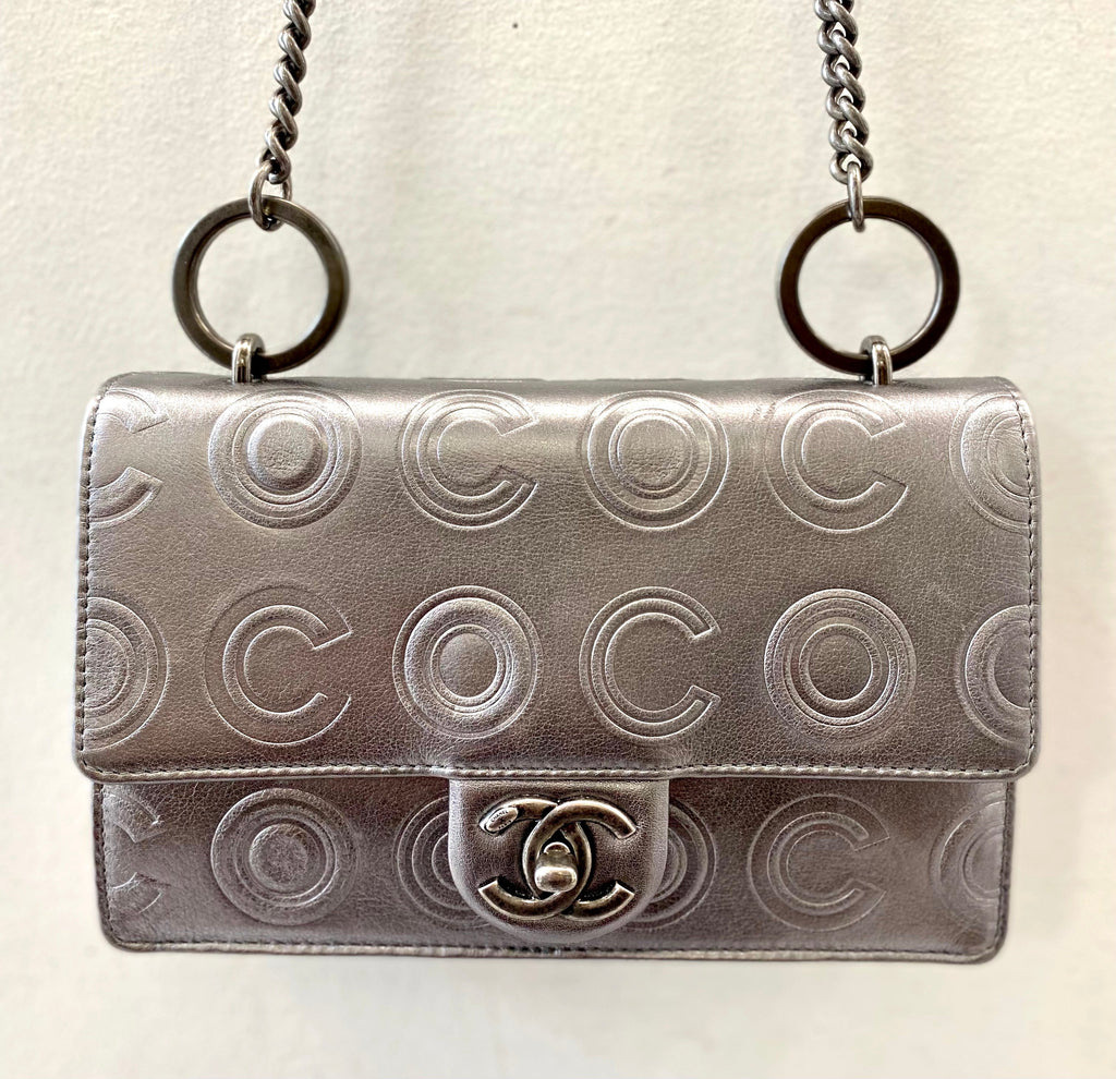 CHANEL METALLIC SILVER CALFSKIN COCO EMBOSSED SHOULDER BAG