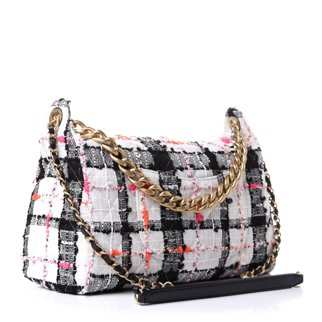 CHANEL TWEED CHAIN 20S SIGNATURE HOBO BAG