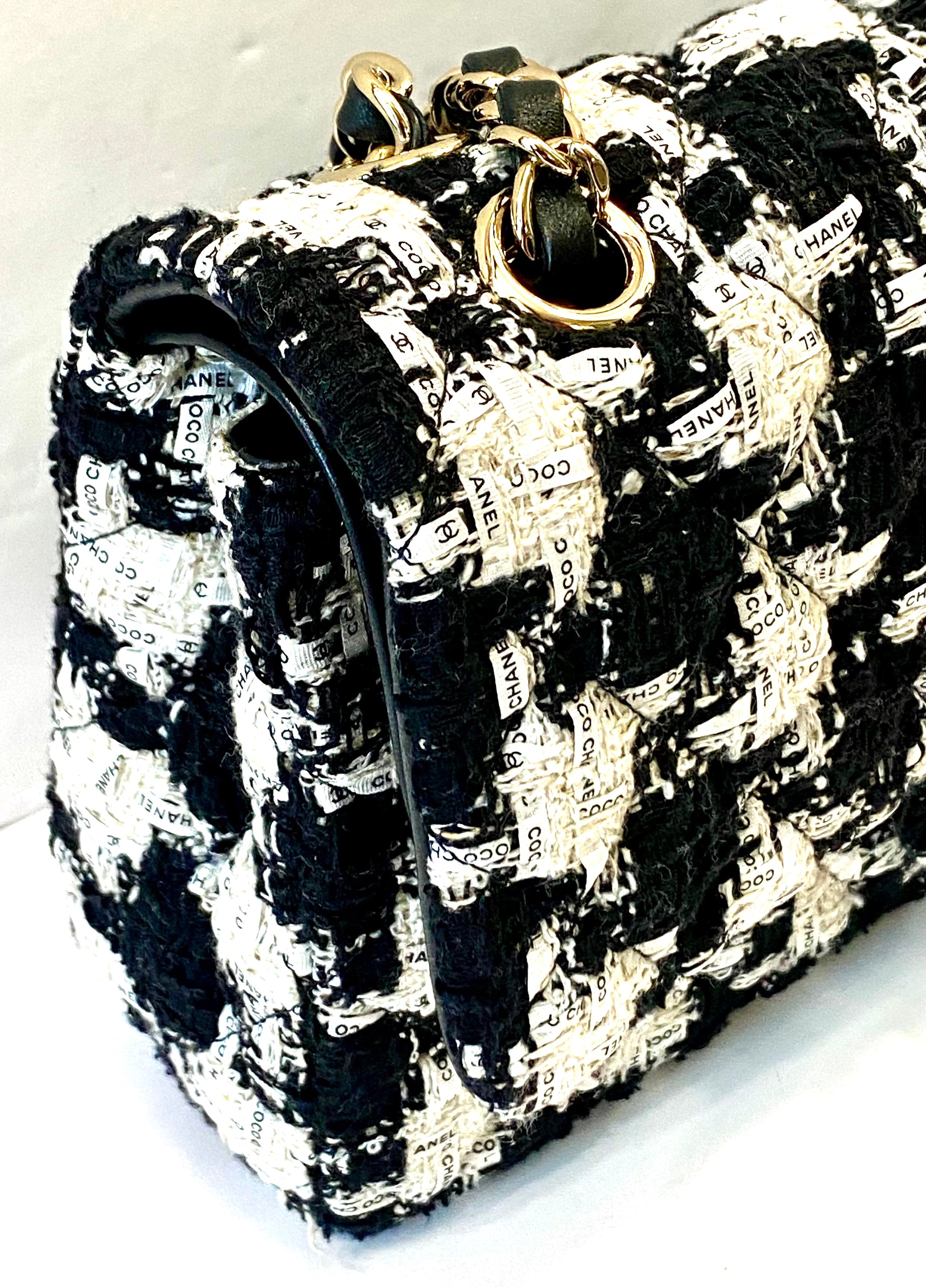 CHANEL QUILTED TWEED MEDIUM DOUBLE FLAP BAG