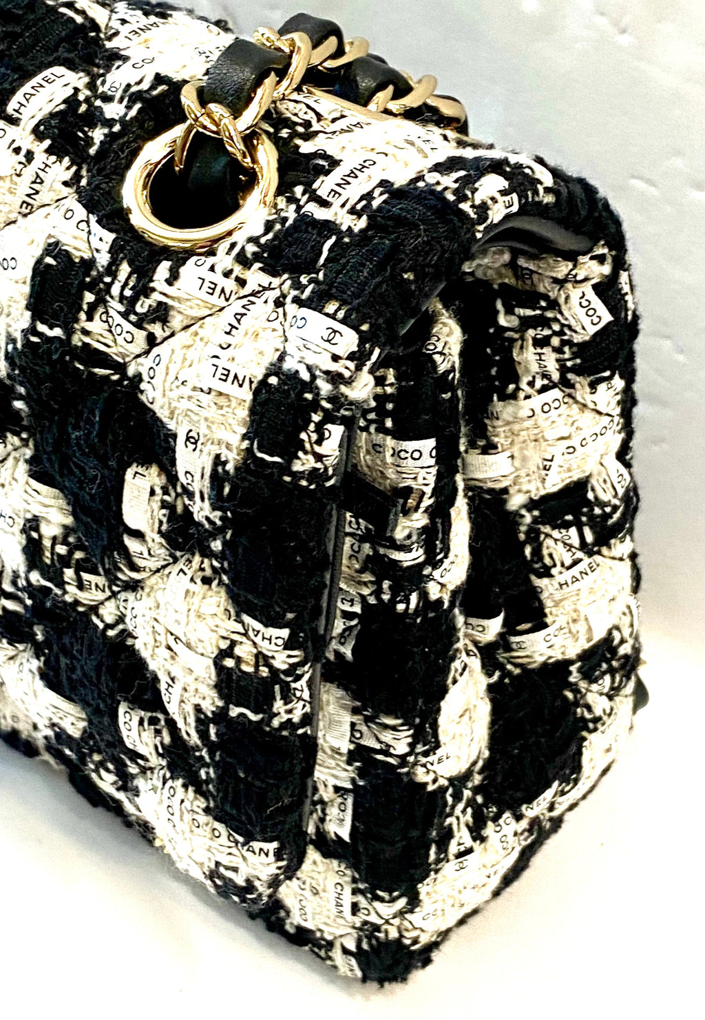 CHANEL QUILTED TWEED MEDIUM DOUBLE FLAP BAG