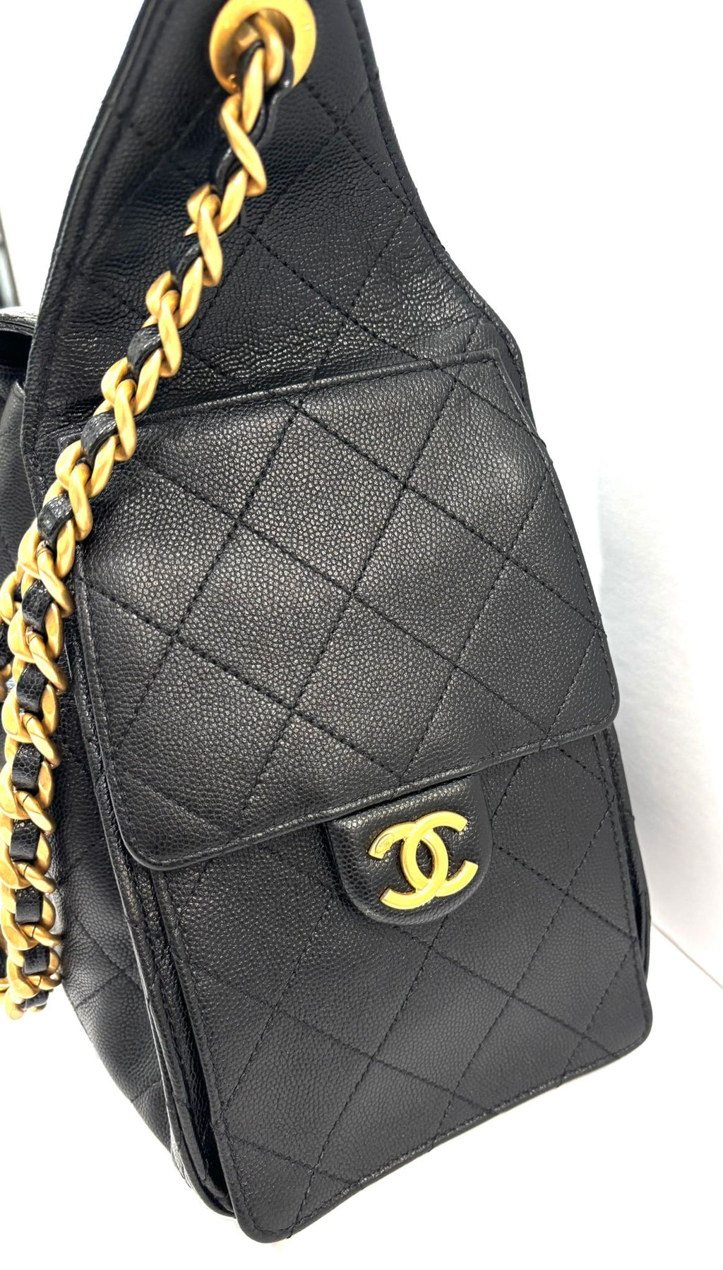 CHANEL 25 CAVIAR QUILTED CALFSKIN LEATHER SMALL HOBO BAG