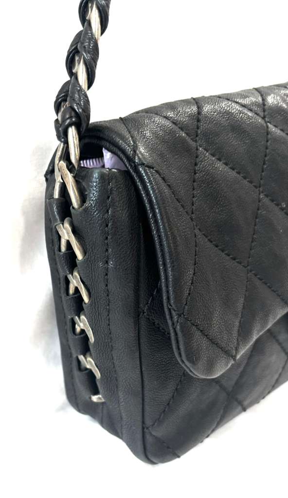 CHANEL GLAZED CAVIAR QUILTED MODERN CHAIN BAG