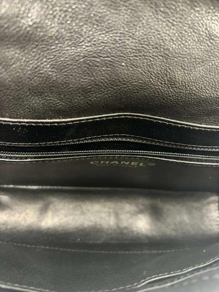 CHANEL GLAZED CAVIAR QUILTED MODERN CHAIN BAG