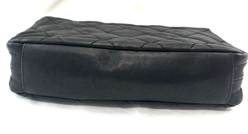 CHANEL GLAZED CAVIAR QUILTED MODERN CHAIN BAG