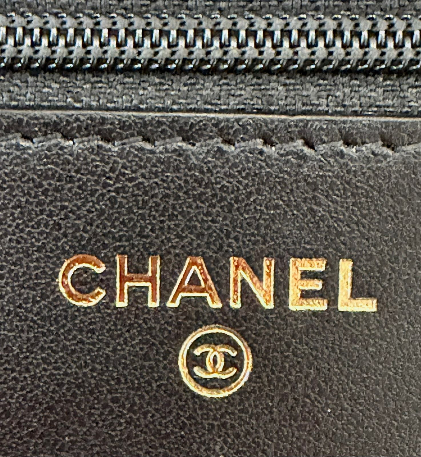 CHANEL GRAINED SHINY CALFSKIN LEATHER BOY WALLET ON CHAIN