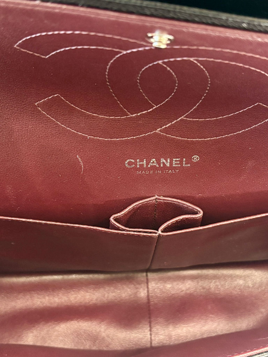 CHANEL CLASSIC CAVIAR QUILTED JUMBO DOUBLE FLAP BAG