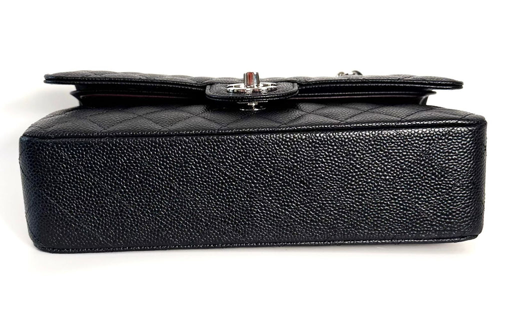 CHANEL CLASSIC  CAVIAR QUILTED DOUBLE FLAP MEDIUM BAG