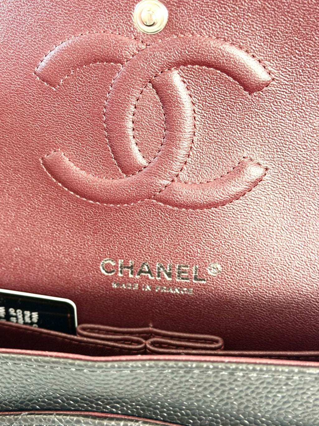 CHANEL CLASSIC  CAVIAR QUILTED DOUBLE FLAP MEDIUM BAG