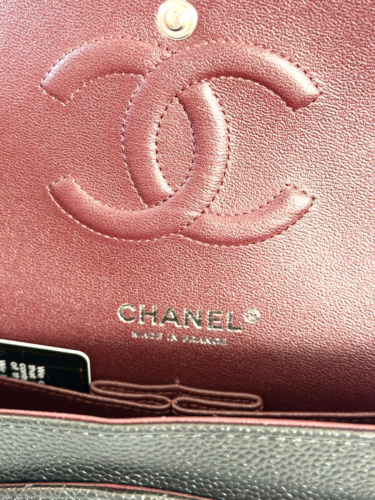 CHANEL CLASSIC  CAVIAR QUILTED DOUBLE FLAP MEDIUM BAG