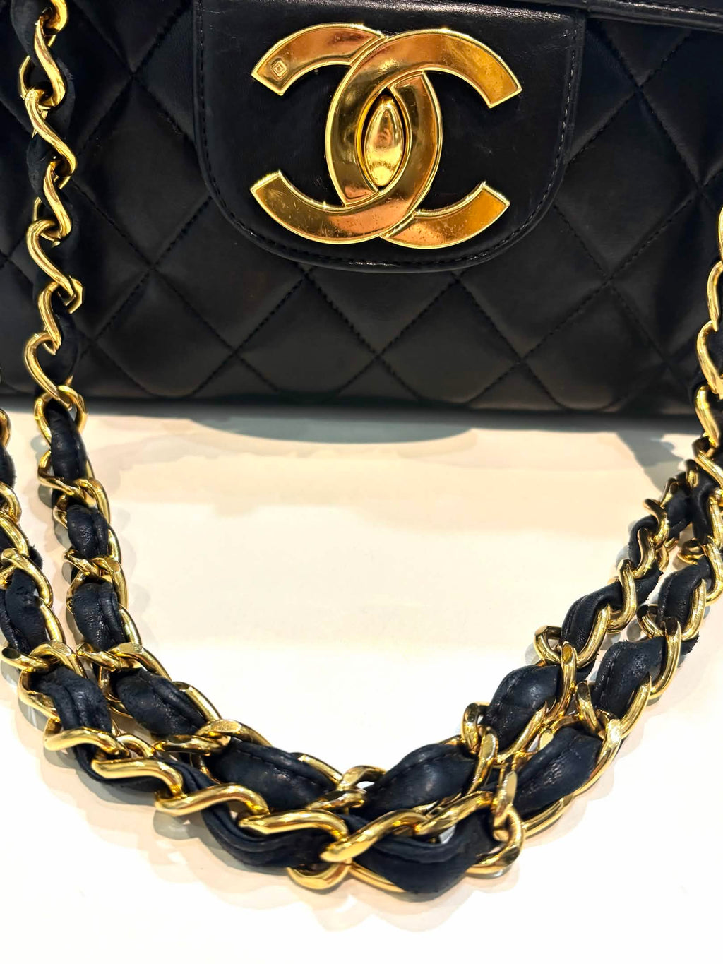 CHANEL QUILTED LAMBSKIN CLASSIC MAXI FLAP BAG