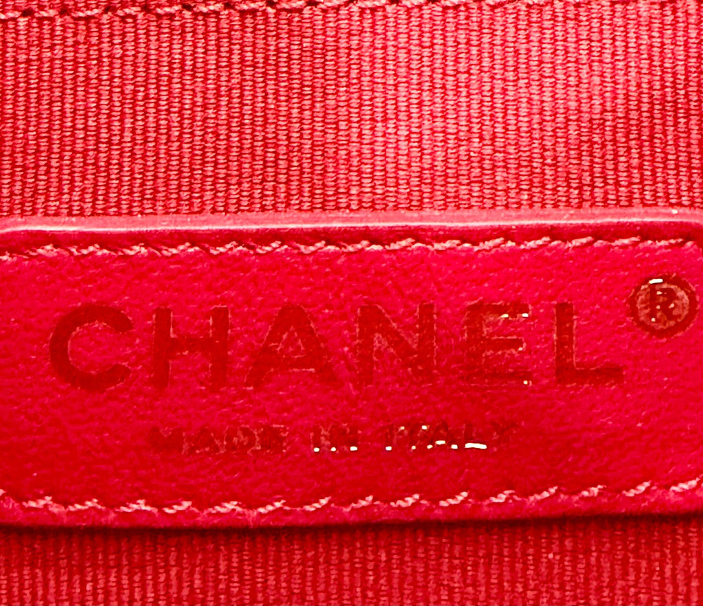 CHANEL QUILTED CALFSKIN ABOUT PEARLS HOBO CROSSBODY BAG