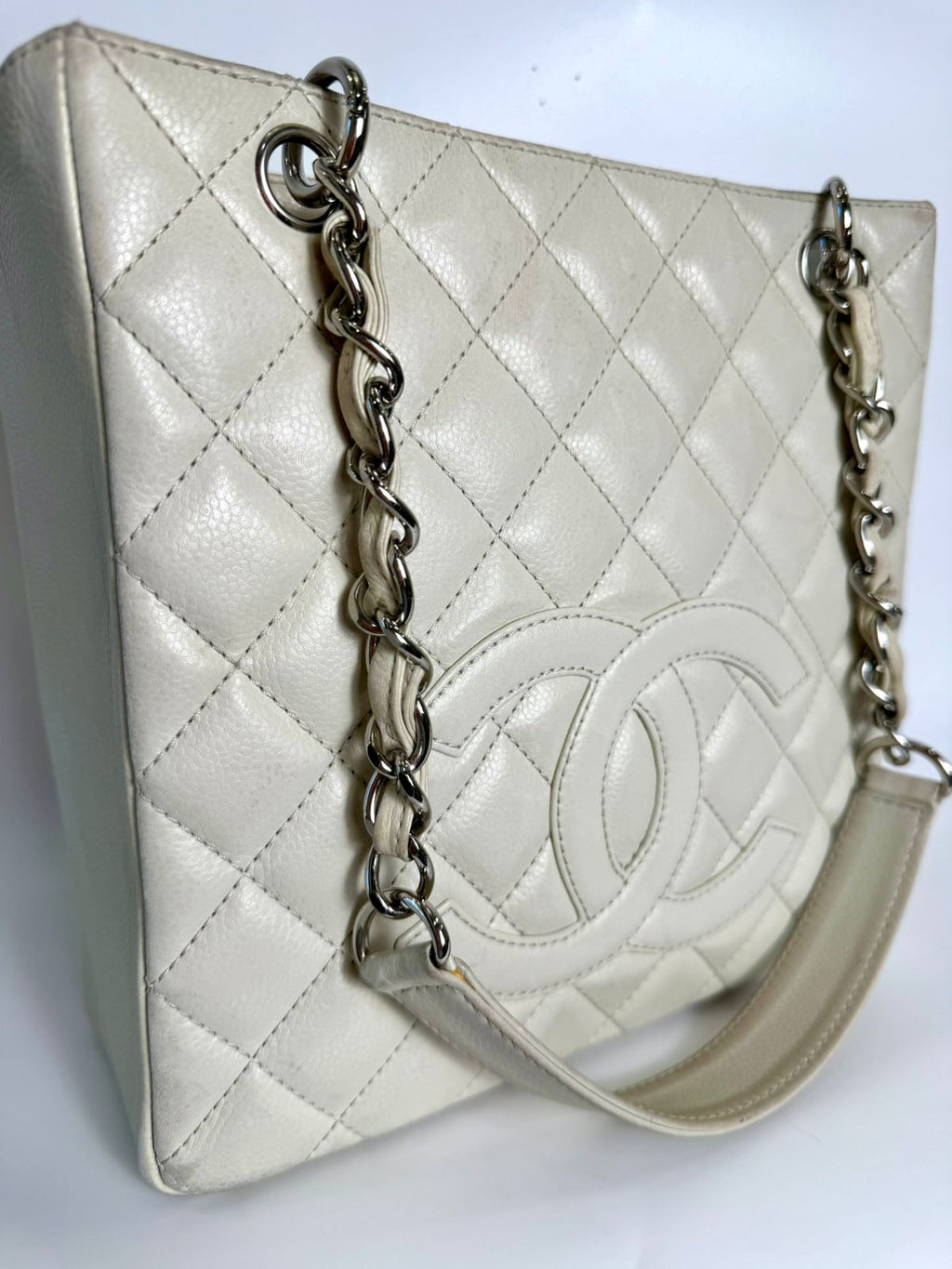 CHANEL COCO MARK QUILTED LAMBSKIN CHAIN TOTE BAG