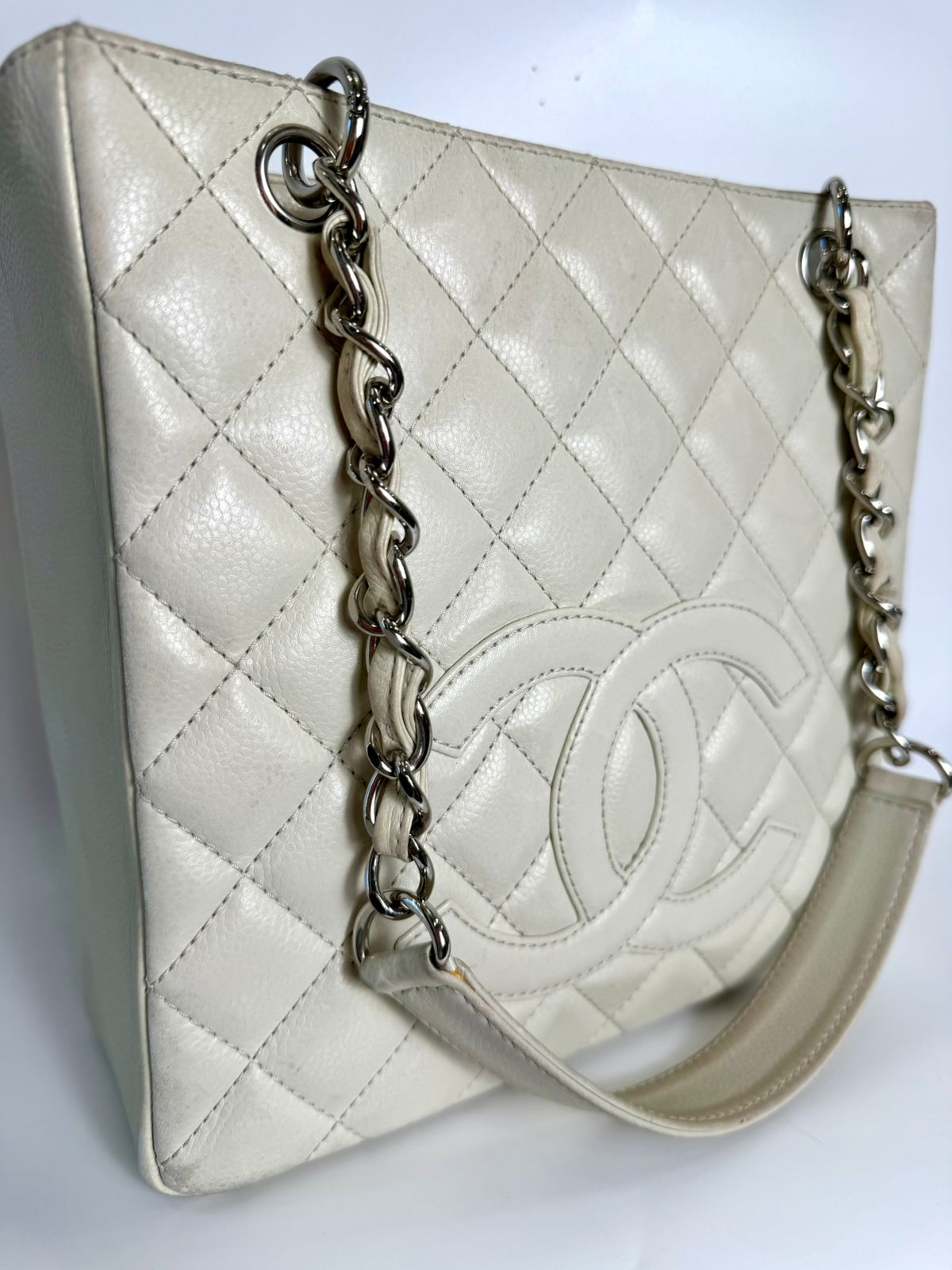 CHANEL COCO MARK QUILTED LAMBSKIN CHAIN TOTE BAG