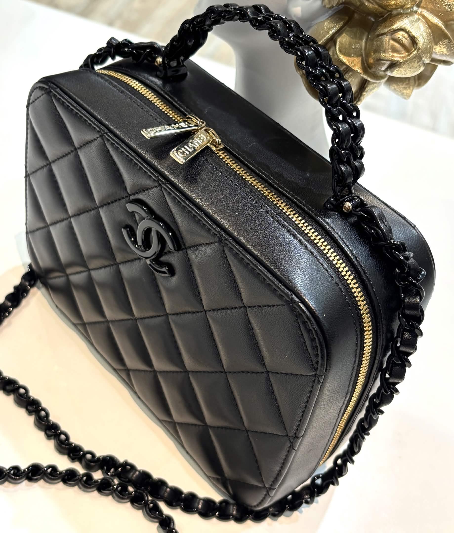 CHANEL MEDIUM AFTERNOON TEA LAMBSKIN LEATHER VANITY CASE