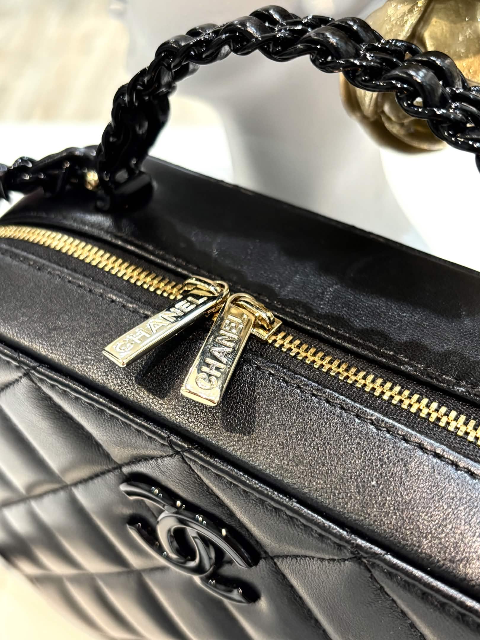 CHANEL MEDIUM AFTERNOON TEA LAMBSKIN LEATHER VANITY CASE