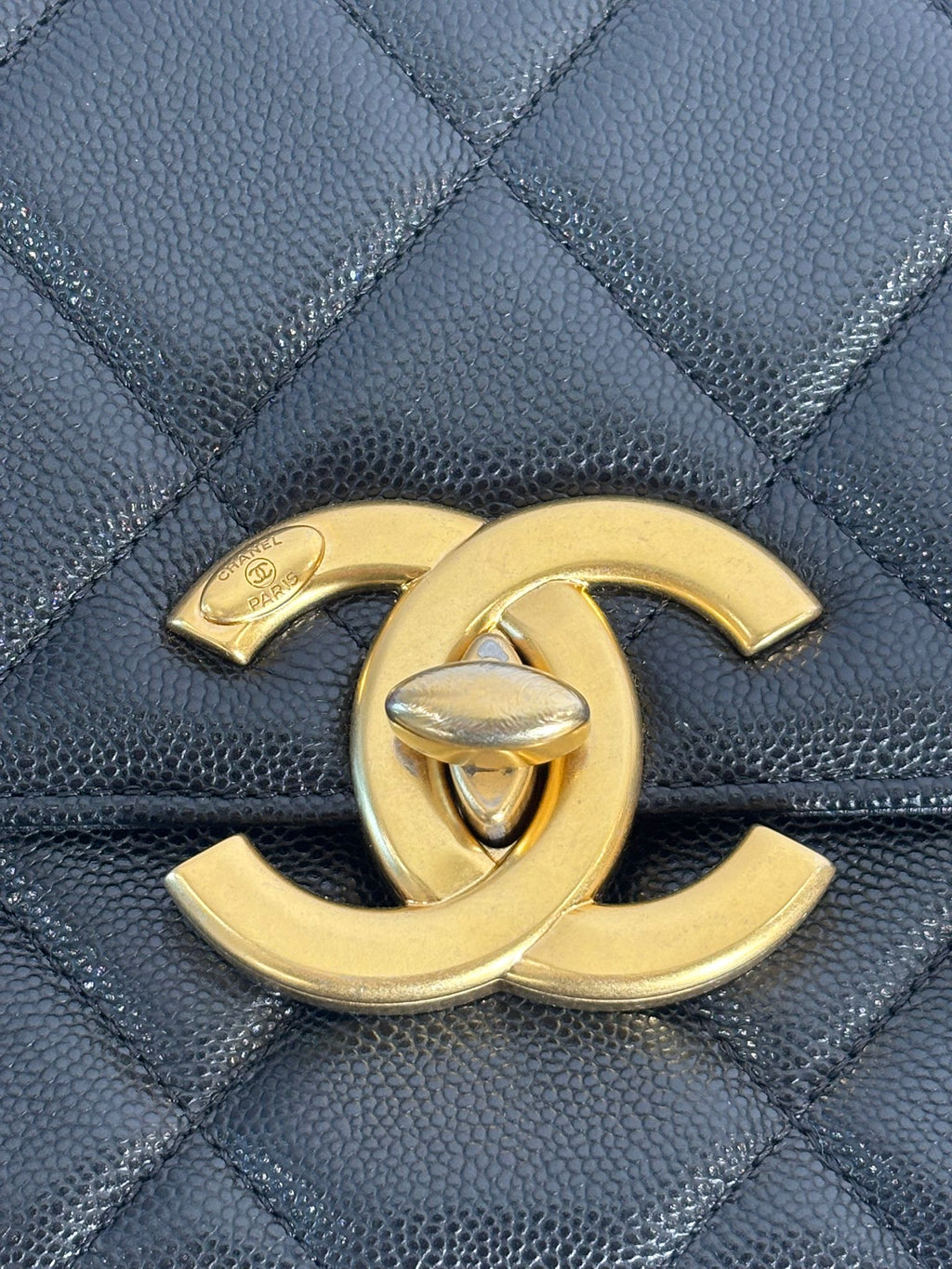 CHANEL SHINY CAVIAR QUILTED FLAP BAG