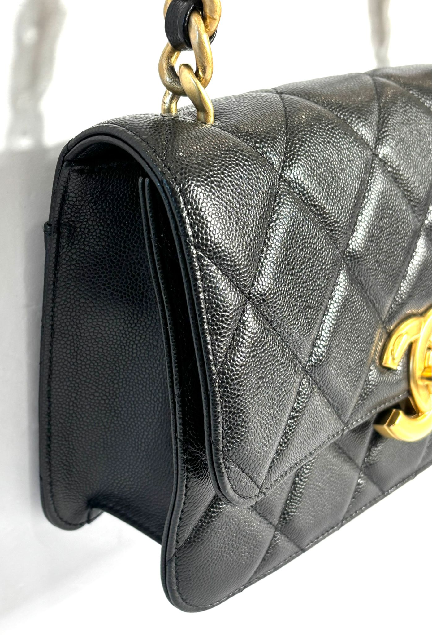 CHANEL SHINY CAVIAR QUILTED FLAP BAG