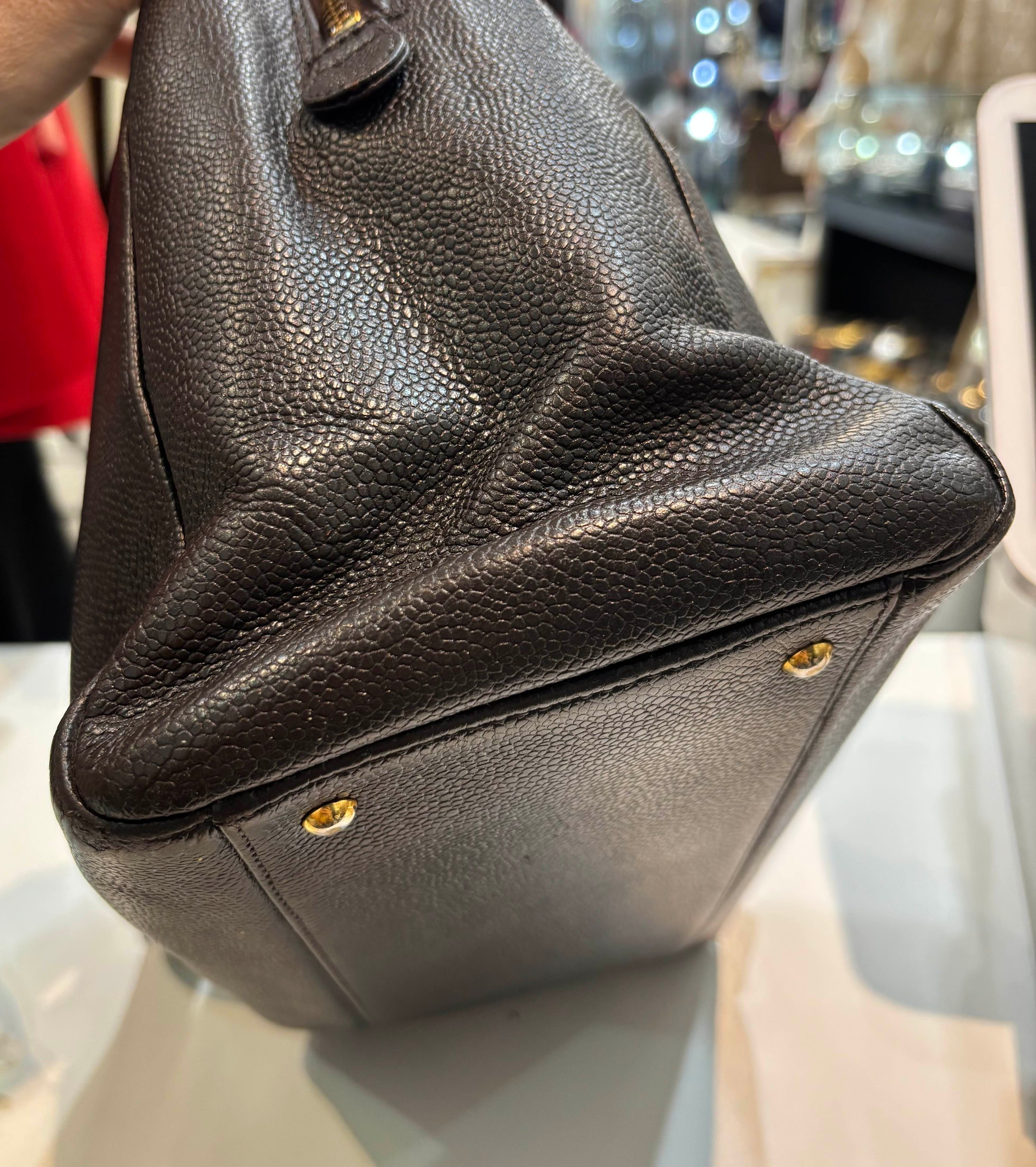 CHANEL VINTAGE TIMELESS CAVIAR LEATHER ZIPPED TOTE BAG