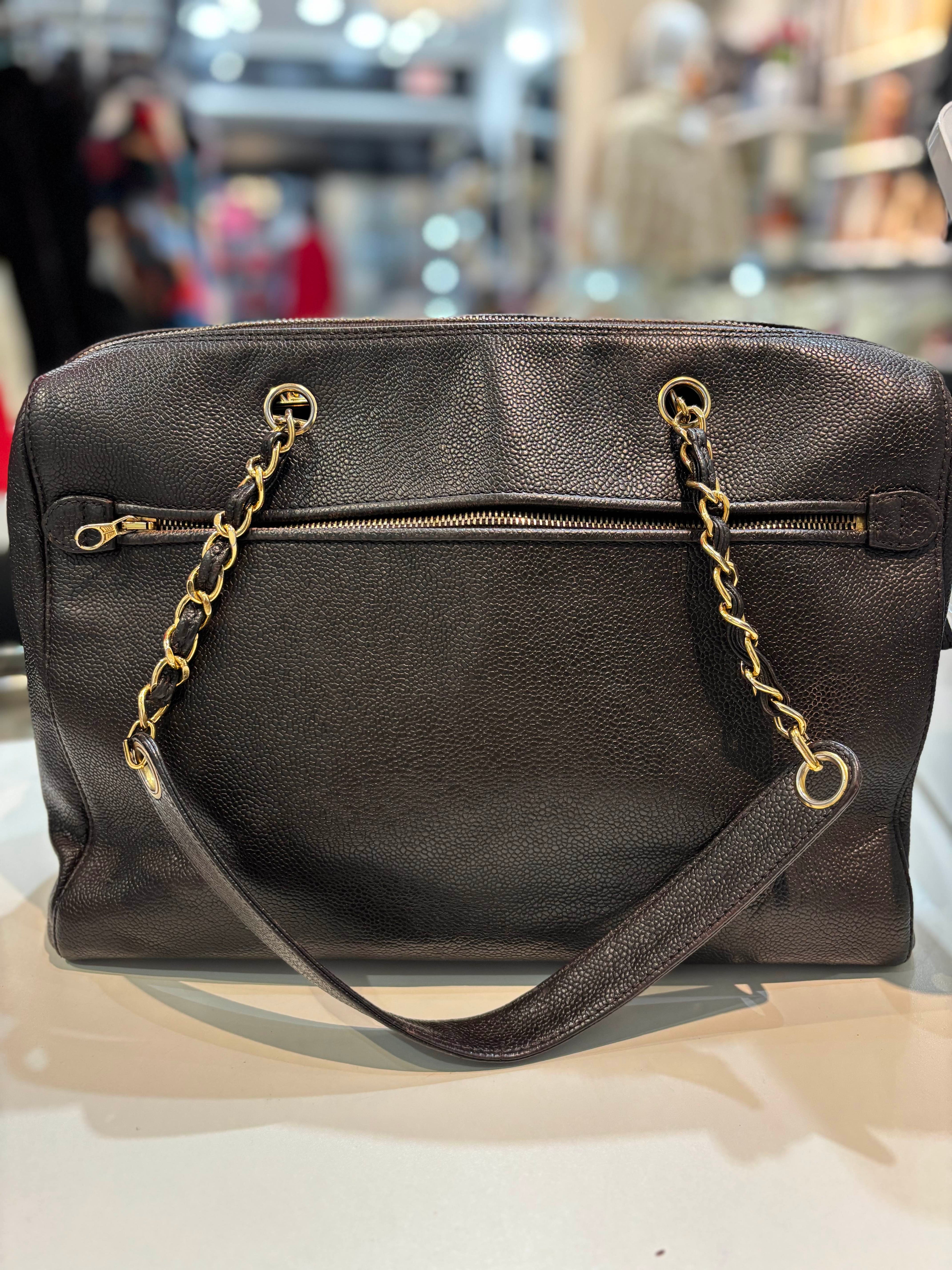 CHANEL VINTAGE TIMELESS CAVIAR LEATHER ZIPPED TOTE BAG