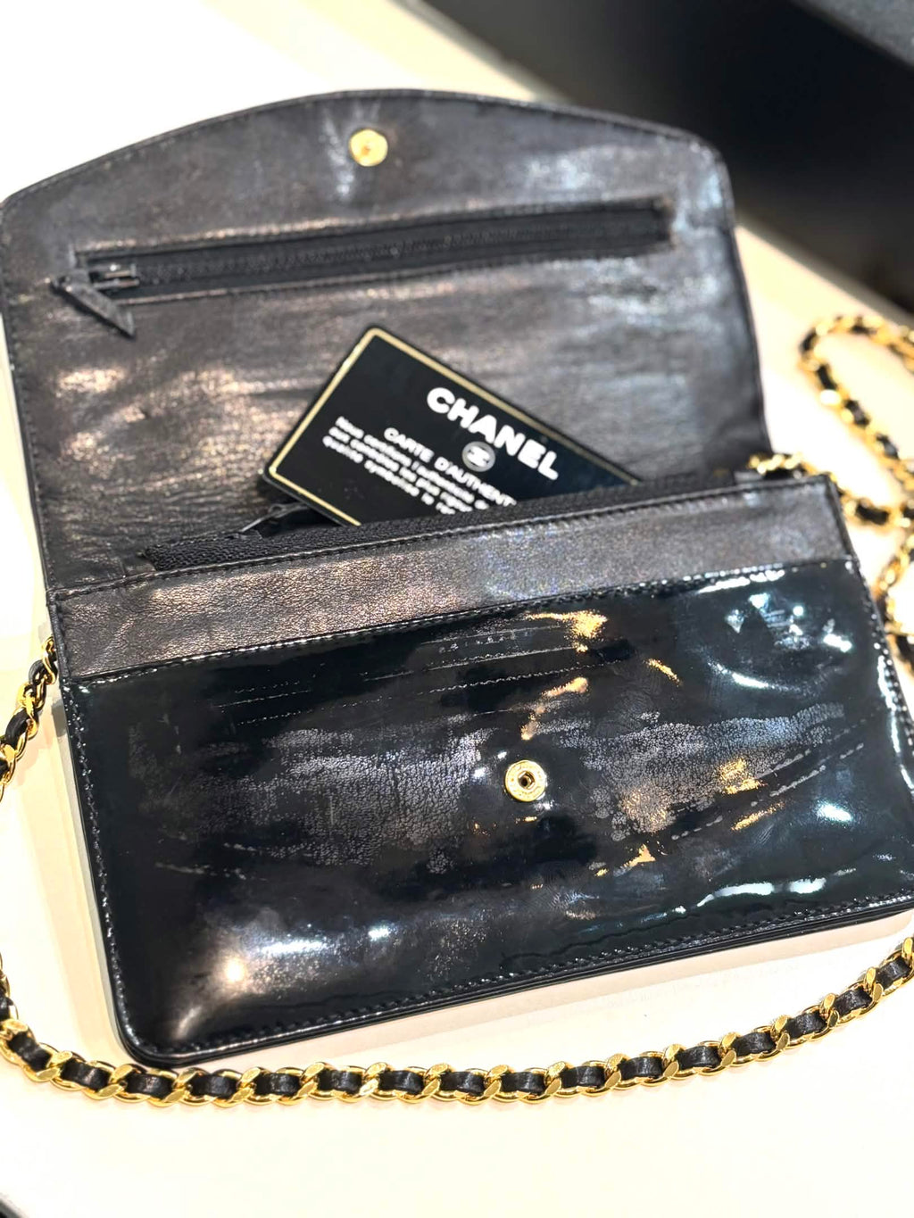 CHANEL CC TIMELESS PATENT LEATHER WALLET ON CHAIN