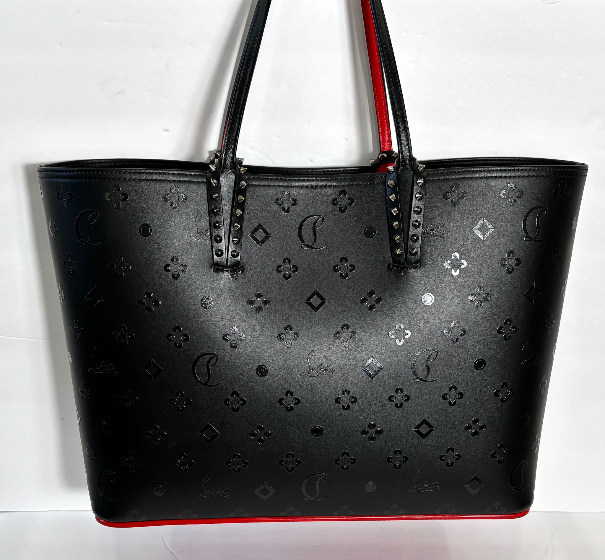 CHRISTIAN LOUBOUTIN CABATA LOUBINTHESKY LEATHER TOTE
