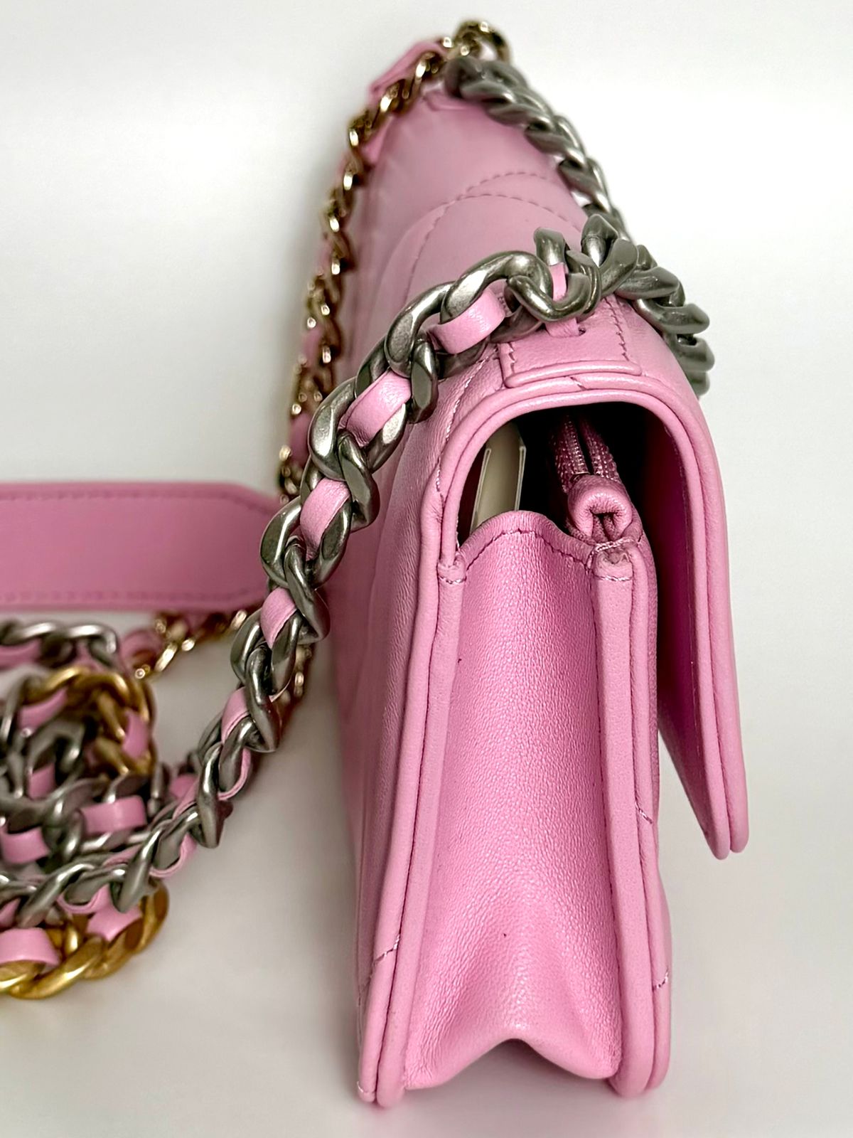 CHANEL 19 QUILTED LAMBSKIN WALLET ON CHAIN