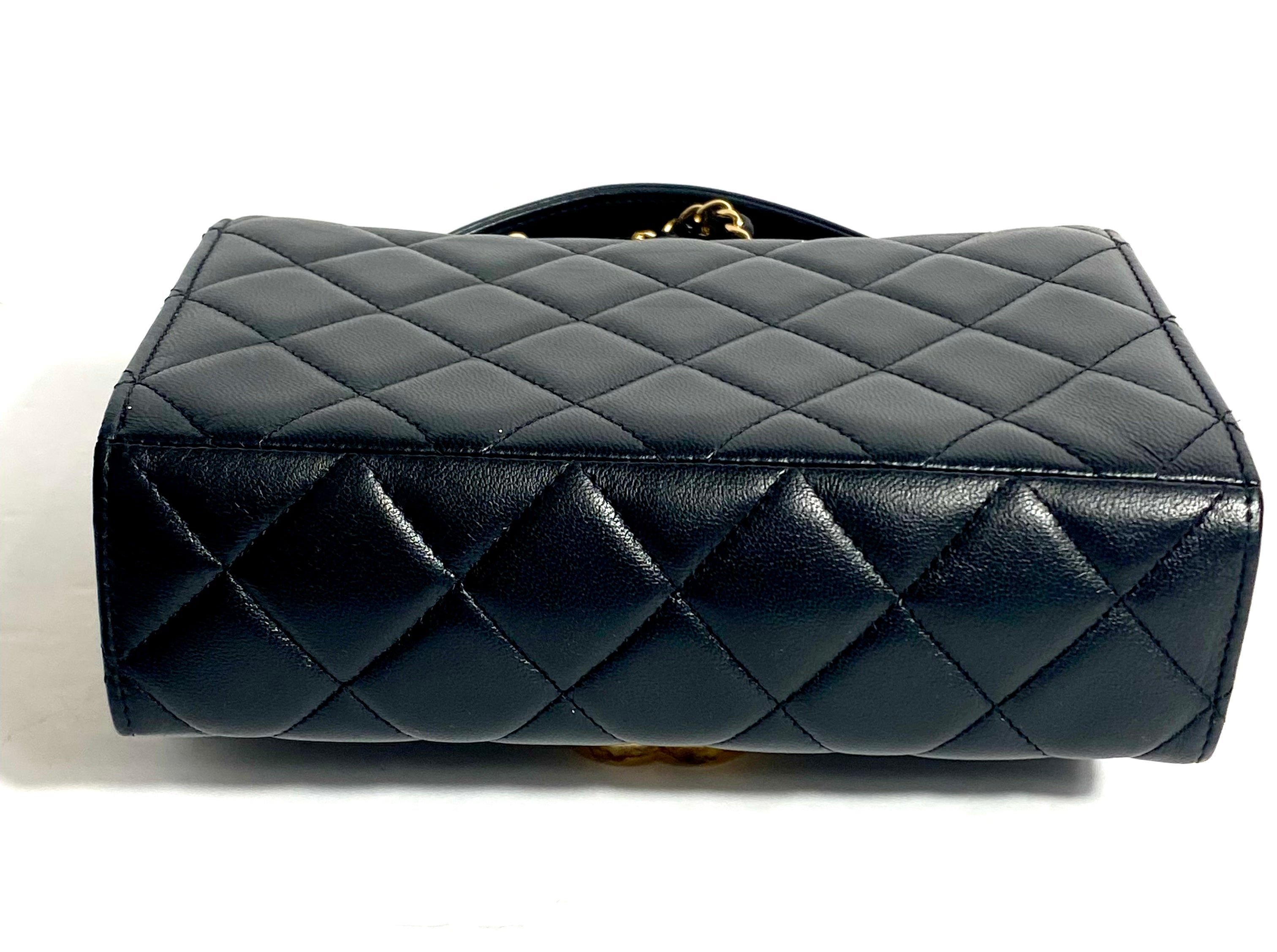 CHANEL CC LAMBSKIN QUILTED  GOLDEN PLATE MINI FLAP BAG