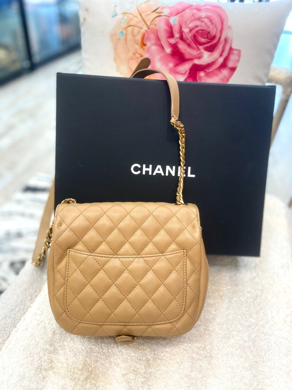 CHANEL CALFSKIN LEATHER QUILTED MESSENGER FLAP BAG