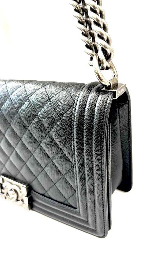 CHANEL CAVIAR DIAMOND QUILTED MEDIUM BOY BAG