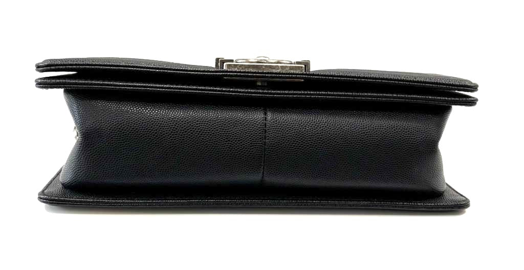 CHANEL CAVIAR DIAMOND QUILTED MEDIUM BOY BAG