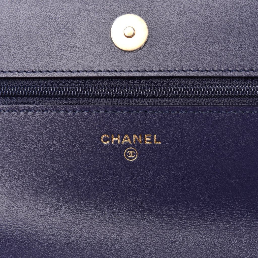 CHANEL DENIM QUILTED CHANEL 19 WALLET ON CHAIN