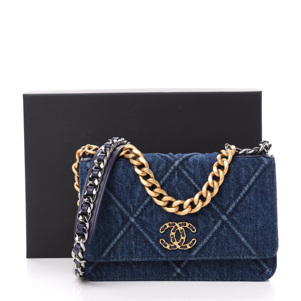 CHANEL DENIM QUILTED CHANEL 19 WALLET ON CHAIN