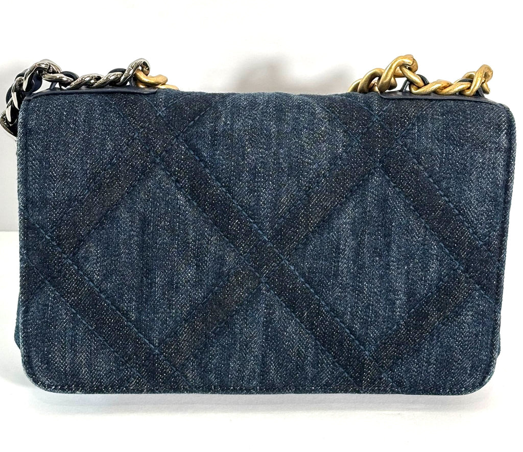 CHANEL DENIM QUILTED CHANEL 19 WALLET ON CHAIN
