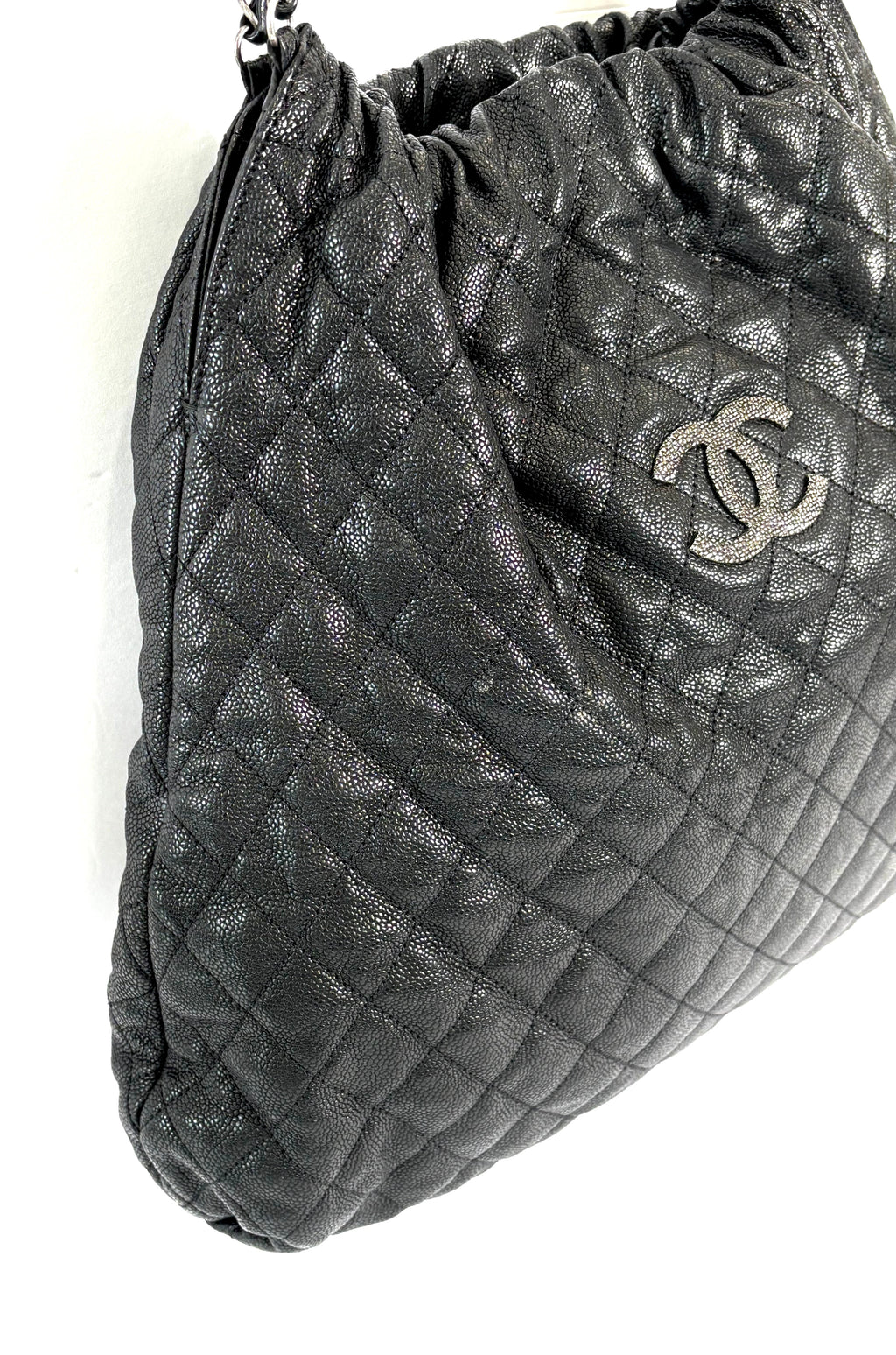 CHANEL GLAZED CAVIAR LEATHER QUILTED LARGE ELASTIC SHOULDER BAG