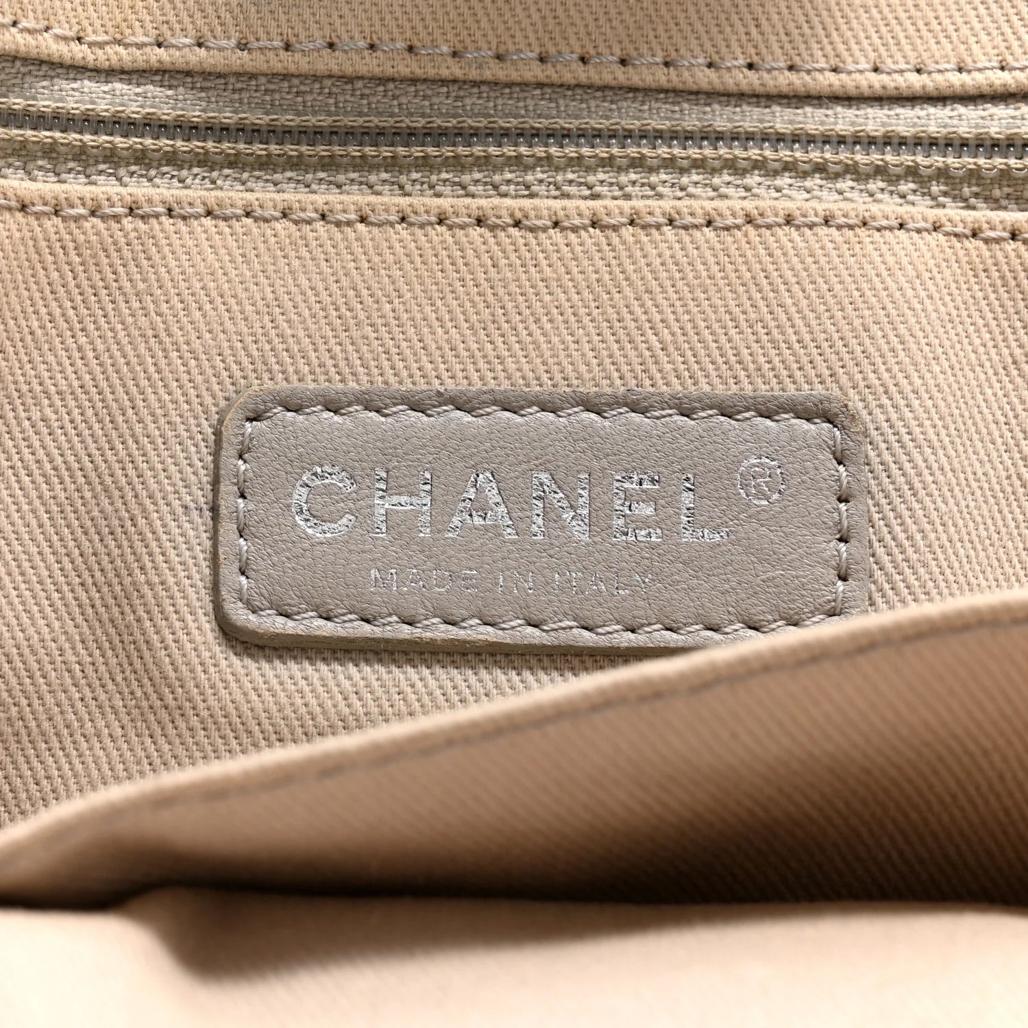 CHANEL 31 RUE CAMBON GLAZED CALFSKIN LEATHER DEAUVILLE TOTE