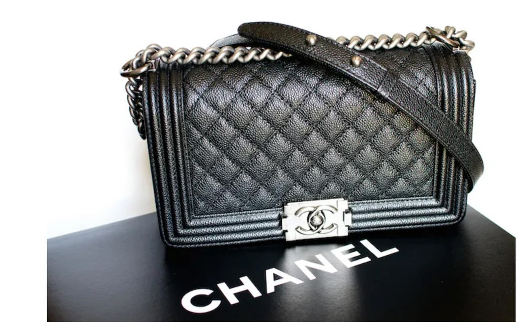 CHANEL CAVIAR DIAMOND QUILTED MEDIUM BOY BAG