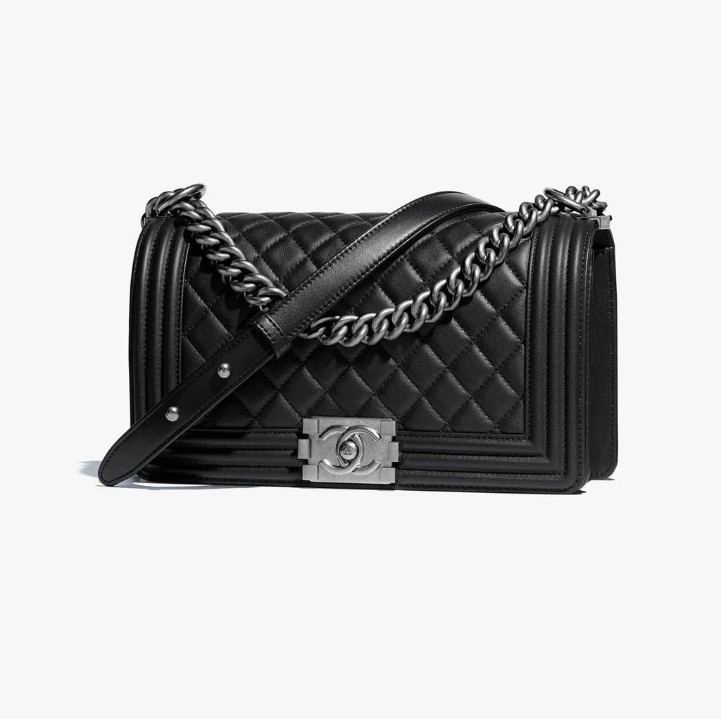 CHANEL CAVIAR DIAMOND QUILTED MEDIUM BOY BAG