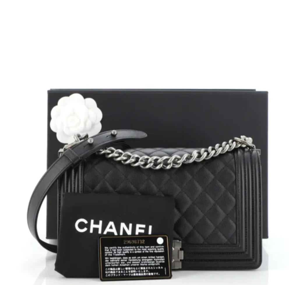 CHANEL CAVIAR DIAMOND QUILTED MEDIUM BOY BAG