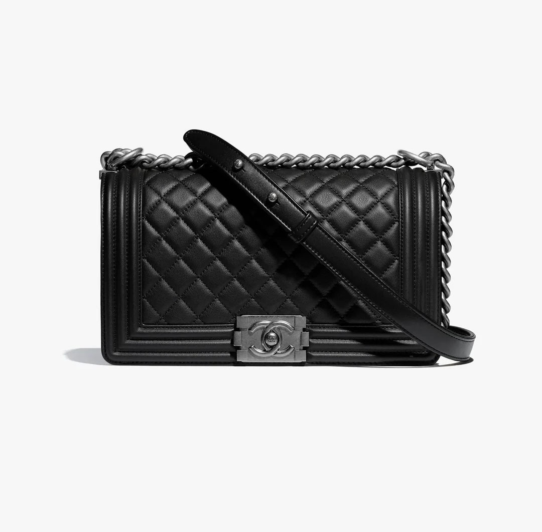CHANEL CAVIAR DIAMOND QUILTED MEDIUM BOY BAG