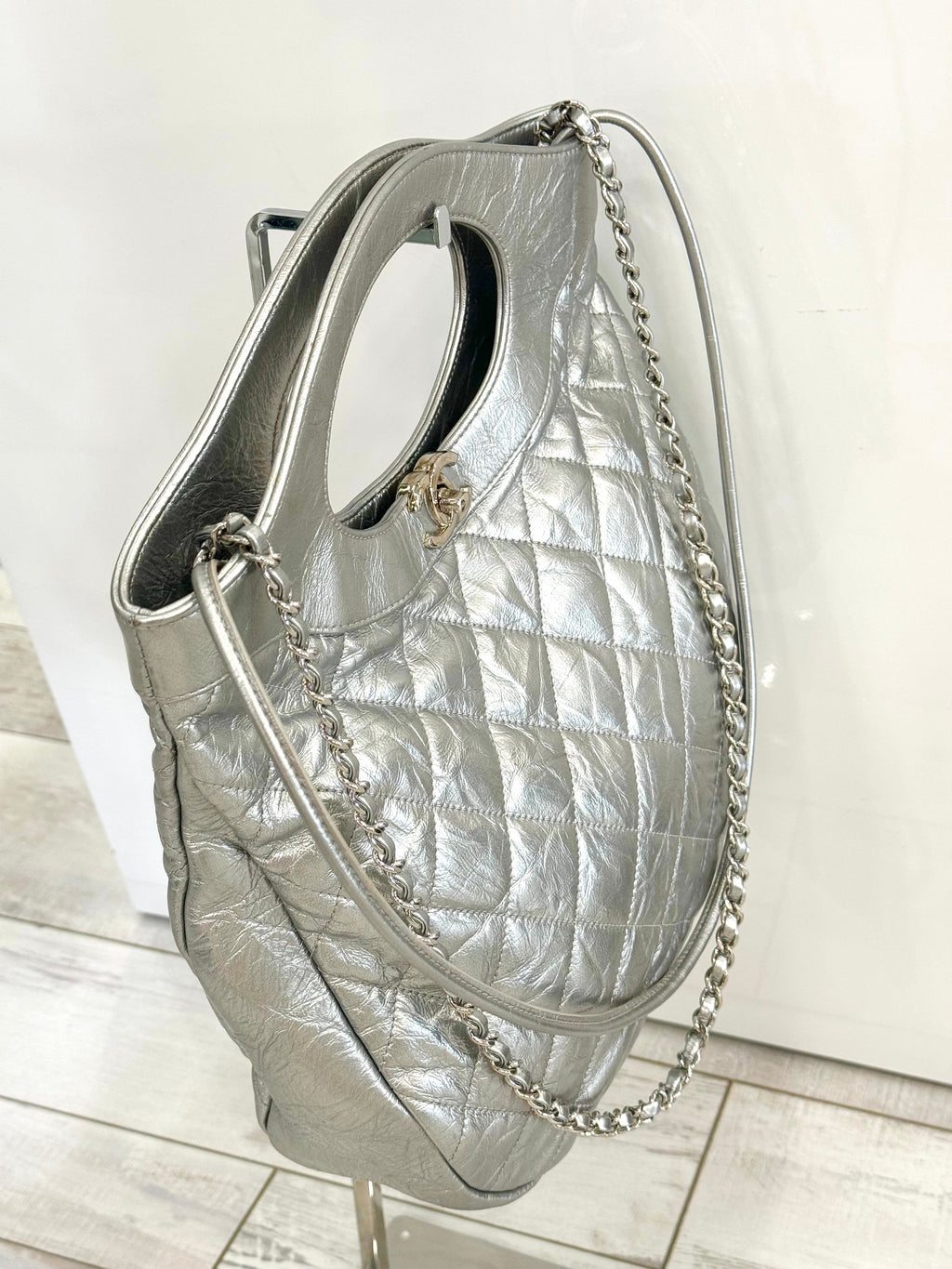 CHANEL METALLIC CRUMPLED CALFSKIN SMALL 31 SHOPPING TOTE BAG