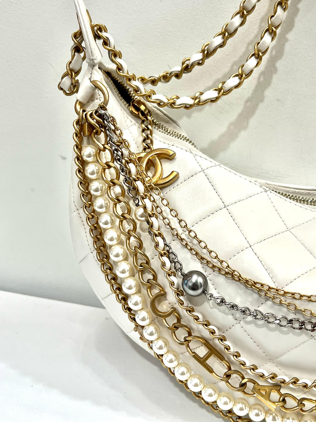 CHANEL PARIS NY ALL ABOUT CHAINS NAPPA LEATHER HOBO BAG