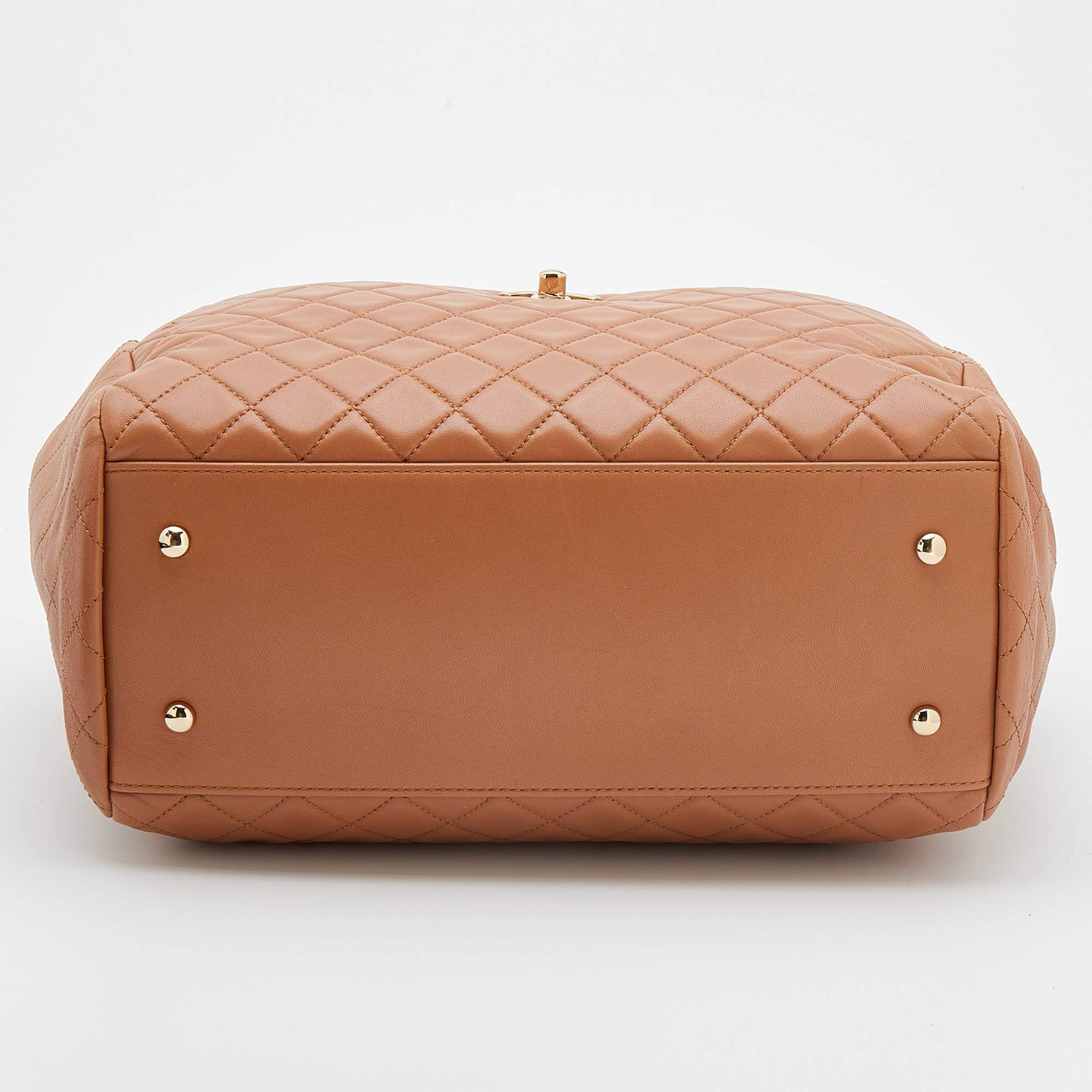 CHANEL QUILTED LAMBSKIN LEATHER CC LOCK DRAWSTRING BUCKET BAG