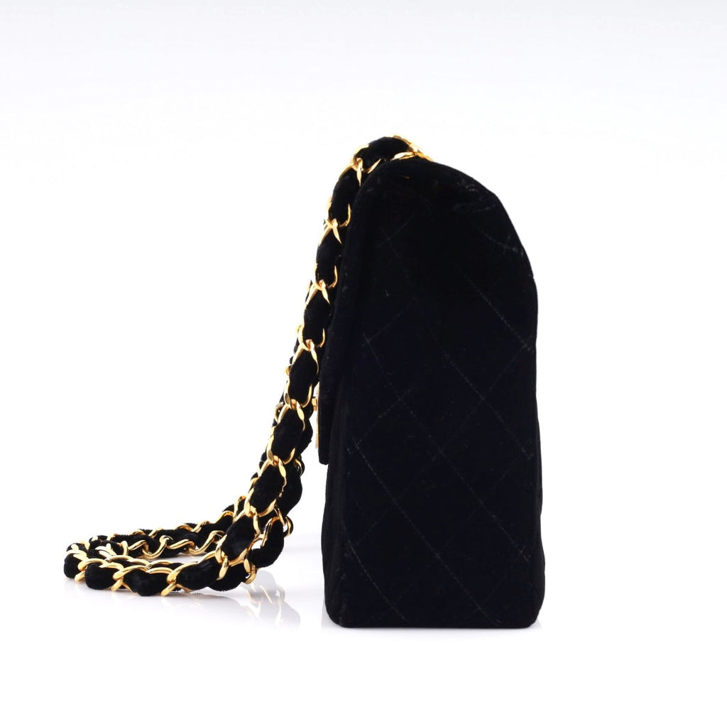 CHANEL QUILTED SUEDE SQUARE CLASSIC VINTAGE SINGLE FLAP BAG
