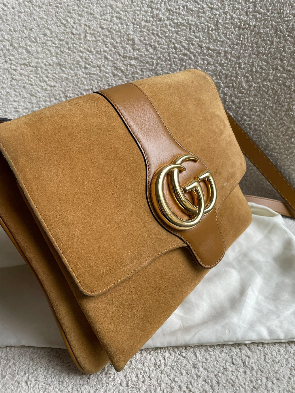 Gucci Arli Shoulder Bag