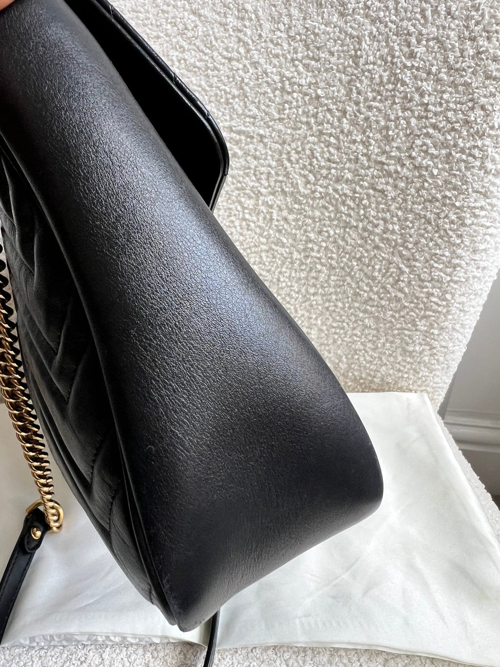 Gucci GG Black Marmont Medium Shoulder Bag (RRP £2,340)