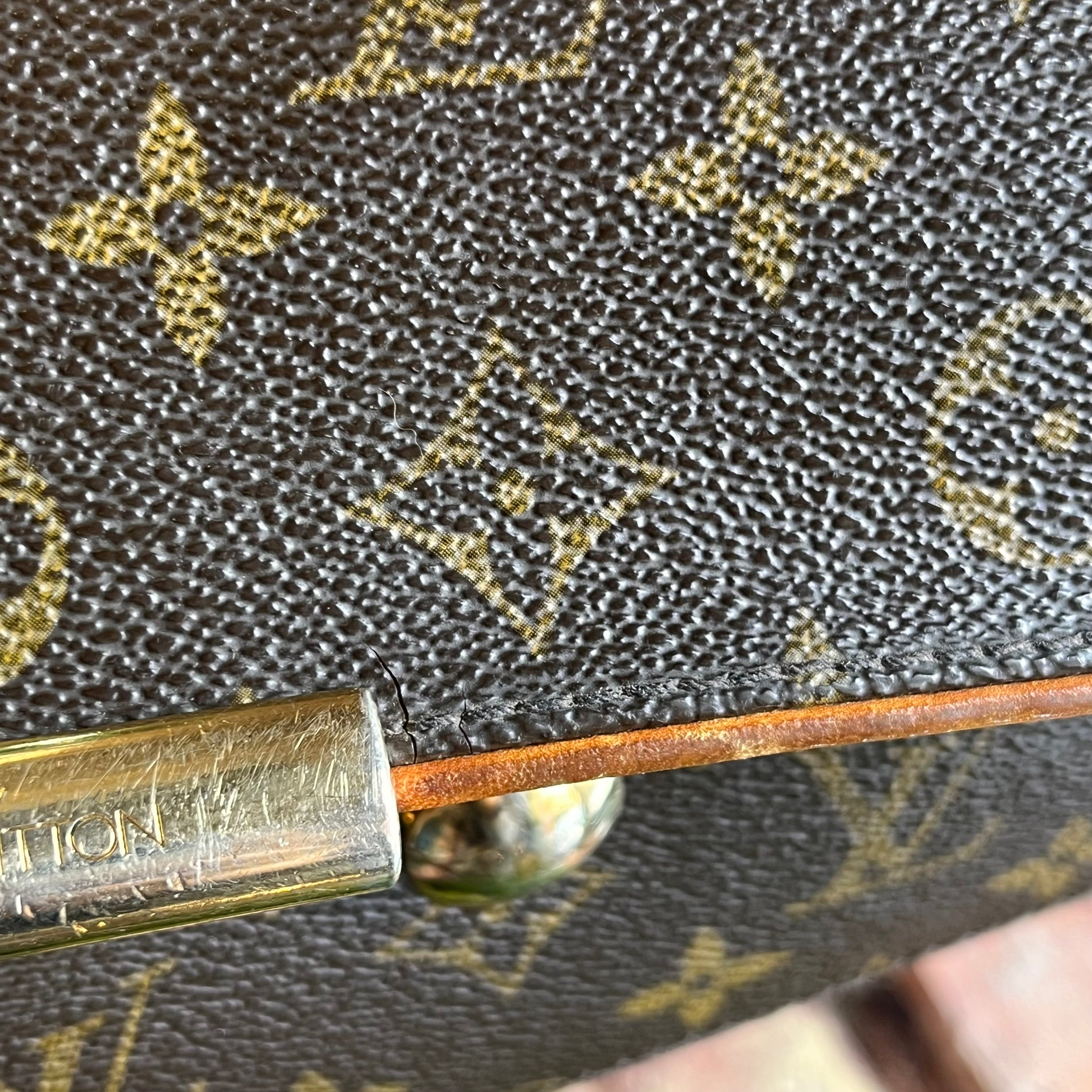 LOUIS VUITTON Abbesses Brown Monogram Canvas Messenger Bag
