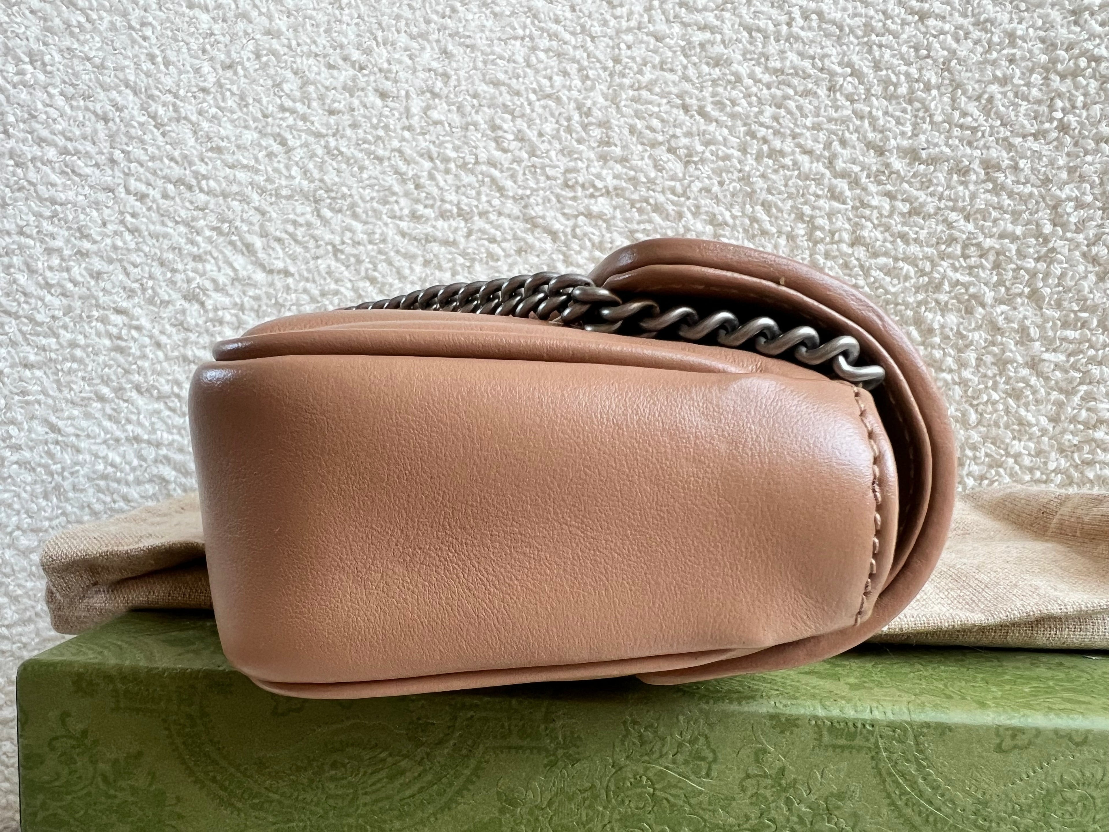 Gucci GG Beige Marmont Super Mini Aria Shoulder Bag (RRP £985)