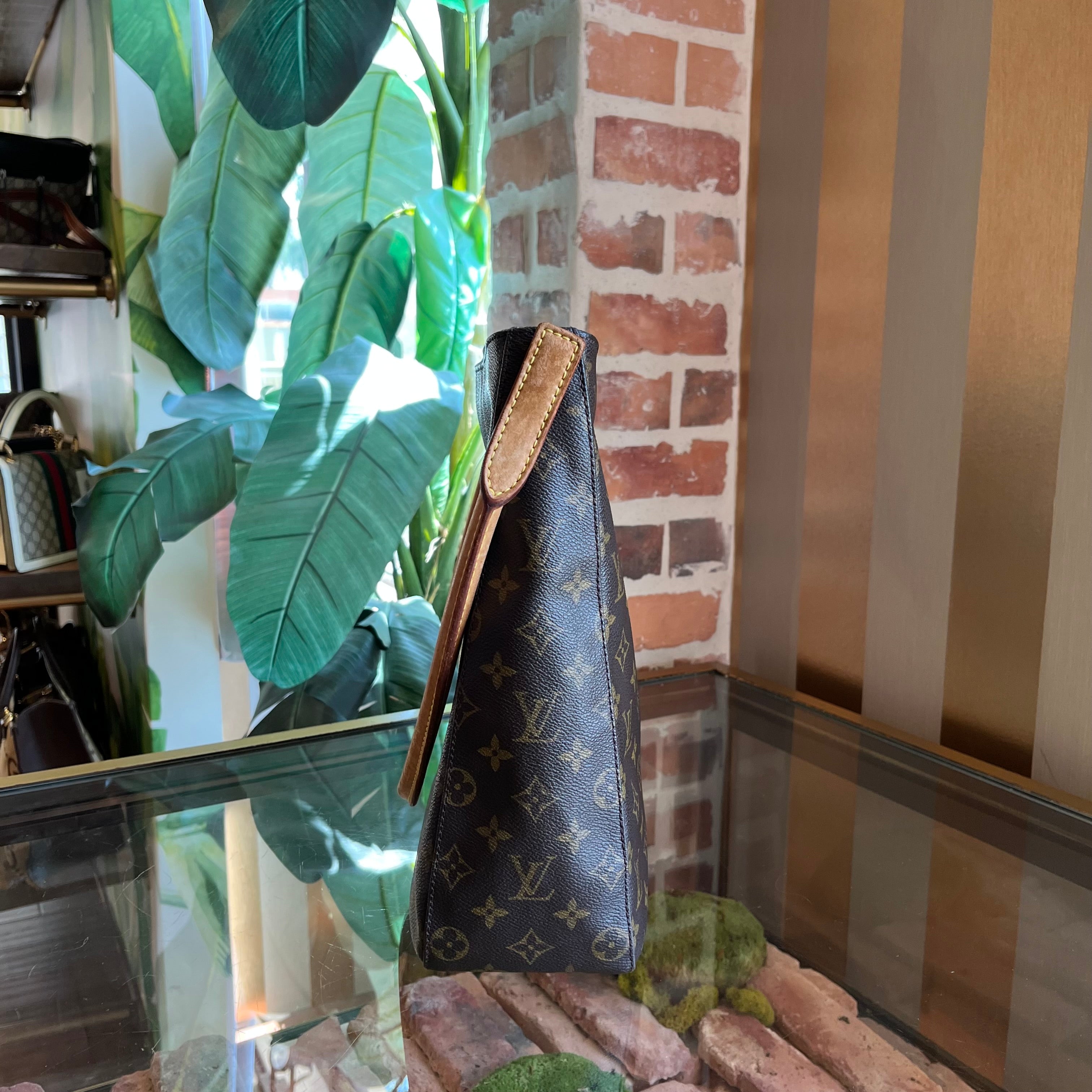 LOUIS VUITTON Looping GM Monogram Canvas Vintage Shoulder Bag