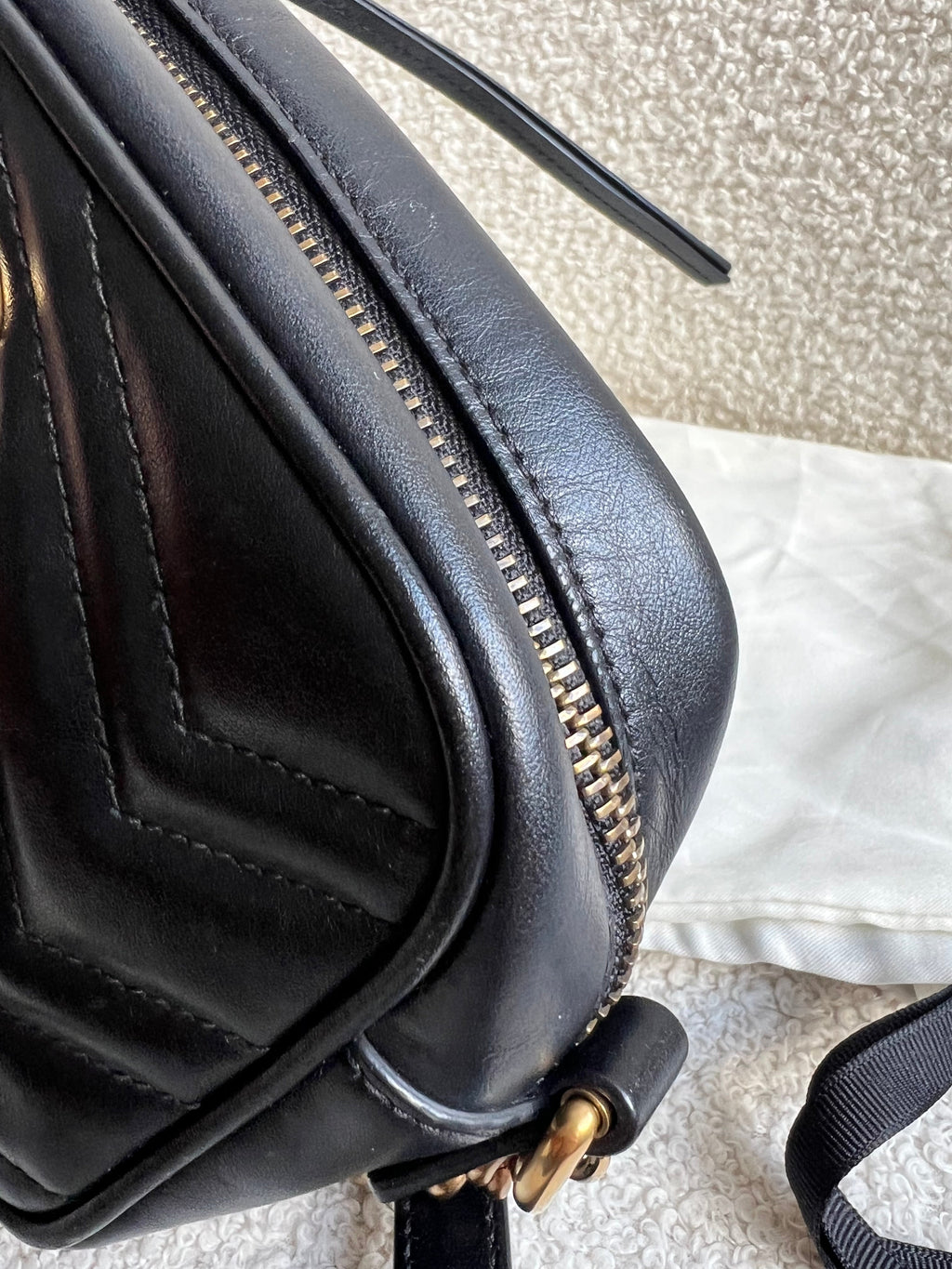 Gucci GG Black Marmont Mini Shoulder Bag (RRP £1,360)