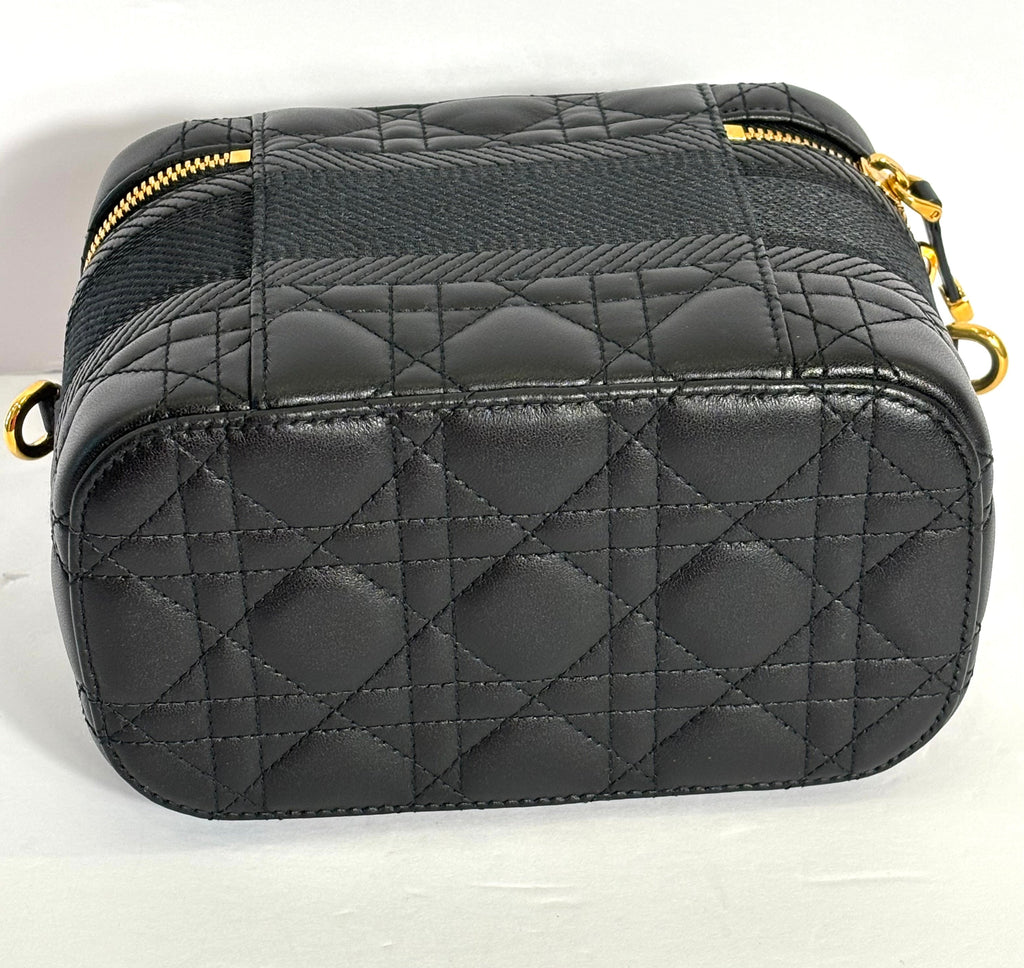 DIOR LAMBSKIN LEATHER CANNAGE SMALL DIORTRAVEL VANITY CASE